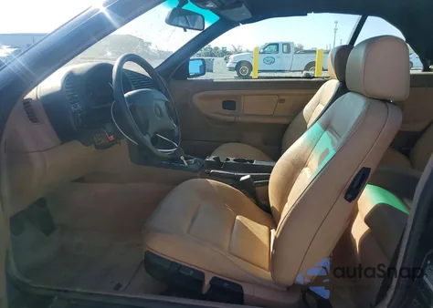 1996 BMW 318 Ic z USA, uszkodzony, nr VIN WBABH7326TEY00250